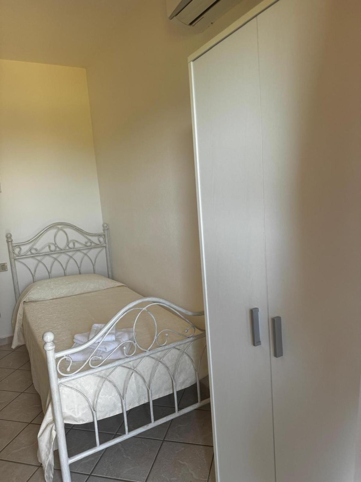 Affittacamere La Petra Longa Bed & Breakfast *